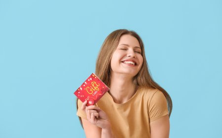 How to Make the Most of Your Plastic Gift Cards: Tips & Tricks