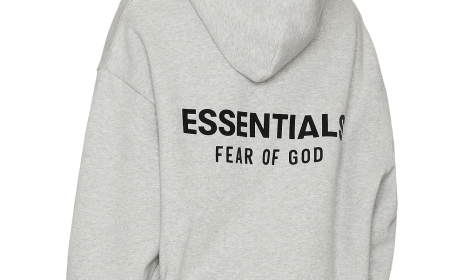 The Essentials Hoodie: A Modern Streetwear Staple