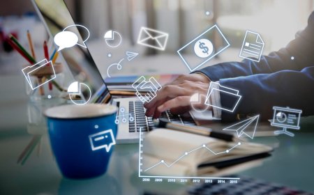 Why Your Las Vegas Business Needs Both Web Developers and Social Media Pros