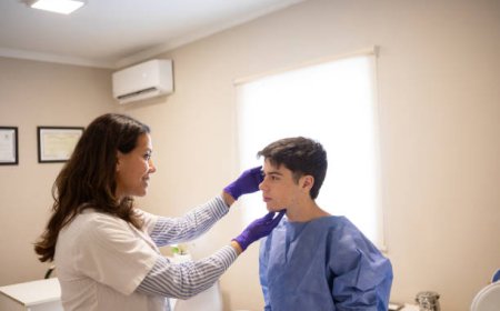 What to Ask the Best Dermatologist Before Starting a New Treatment